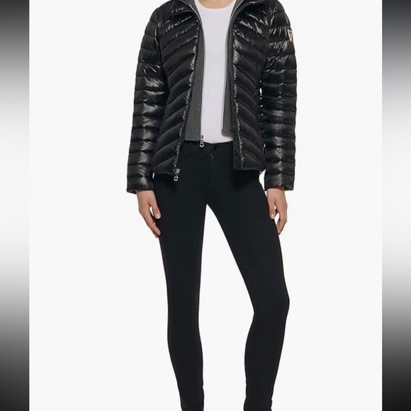 NWT New Guess Puffer Jacket Large L - Picture 2 of 10